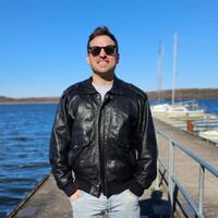 Lorenzo - Studente / Cameriere